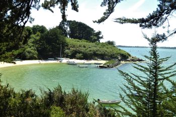 Holiday rental in Brittany - Relax on a sandy beach on Île-aux-Moines
